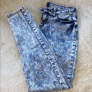 Lovesick acid wash style skinny jeans
